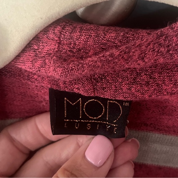 Lightweight longer open cardigan sweater size small - Picture 2 of 5